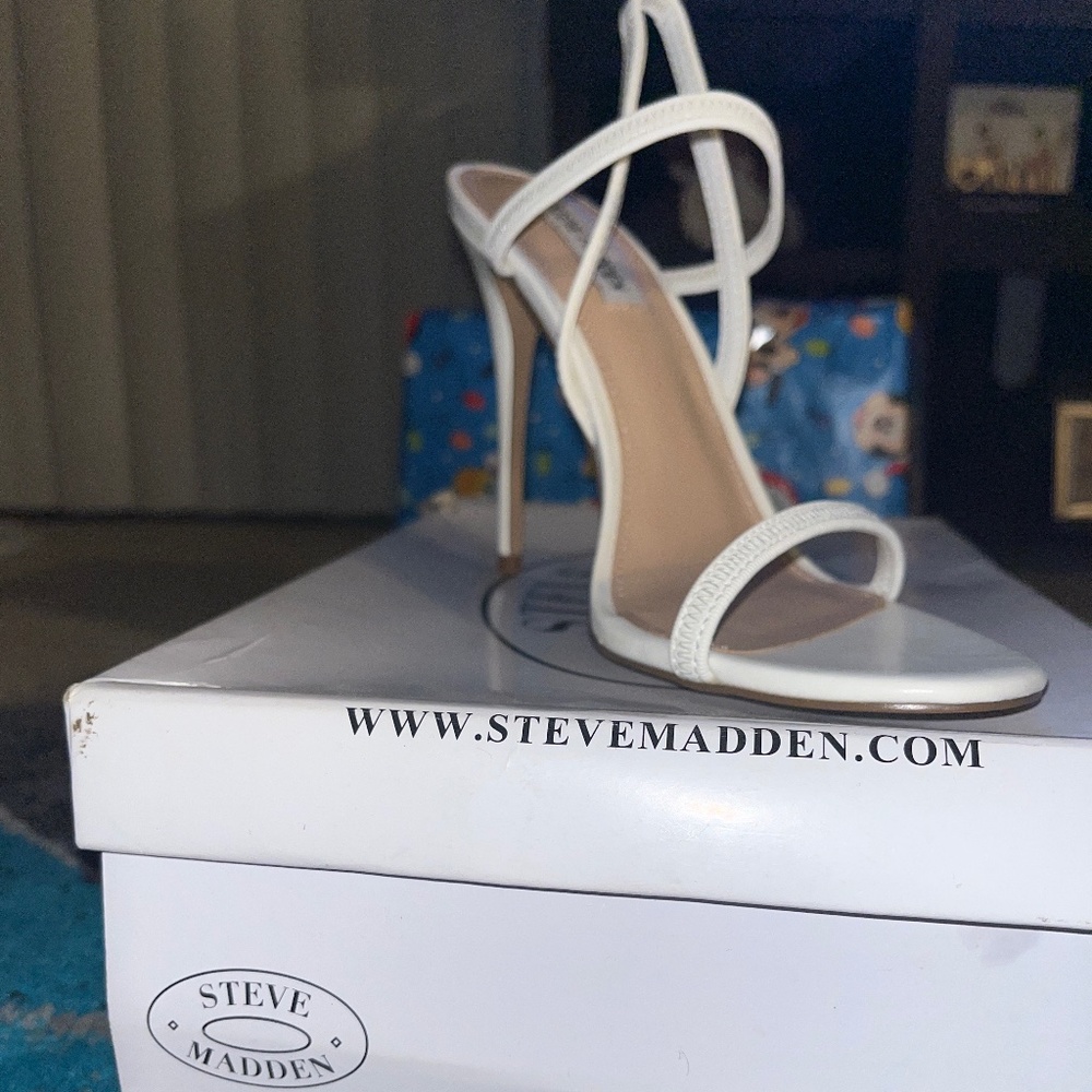 Gabriella White Cut Out Heel